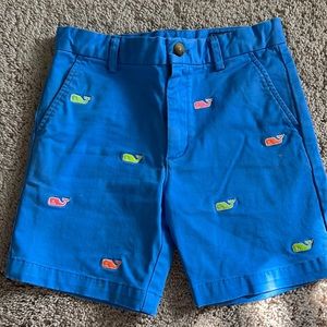 Boys Vineyard Vines embroidered shorts Size 6